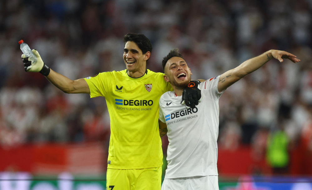 汉城FC首次晋级亚洲足球冠军赛四强的简单介绍