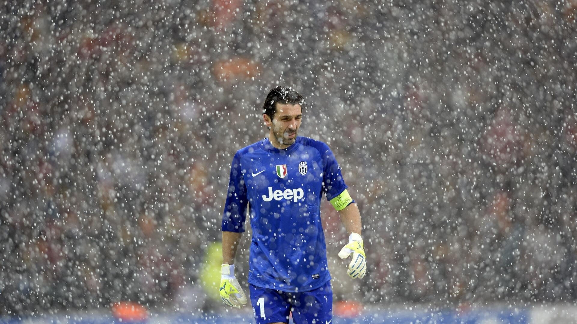 欧冠决赛焦点战，多特蒙德闪电战术击溃国际米兰