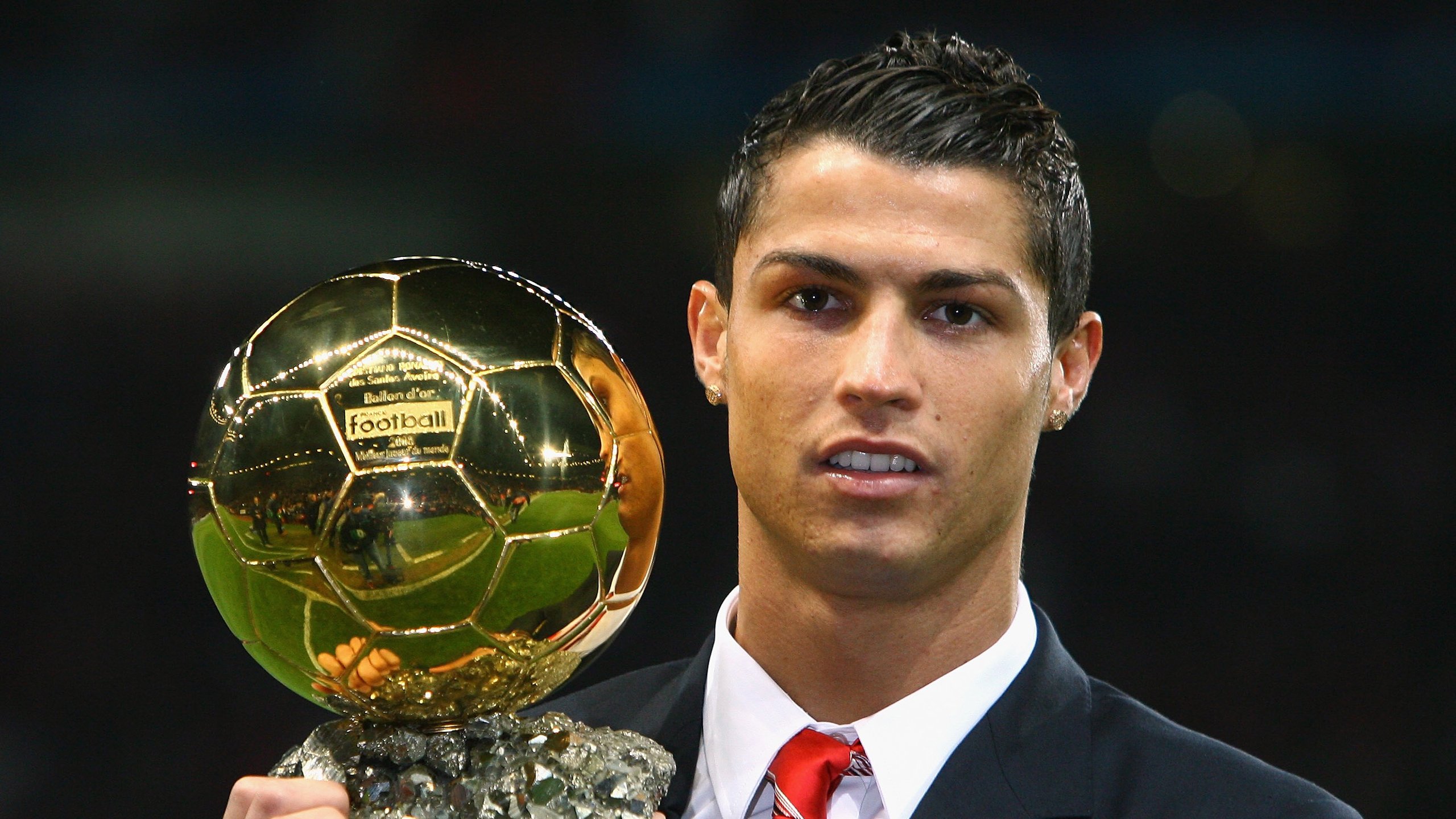 绝杀之夜，许昕扛起全队，中韩乒乓对决背后的孤勇与担当