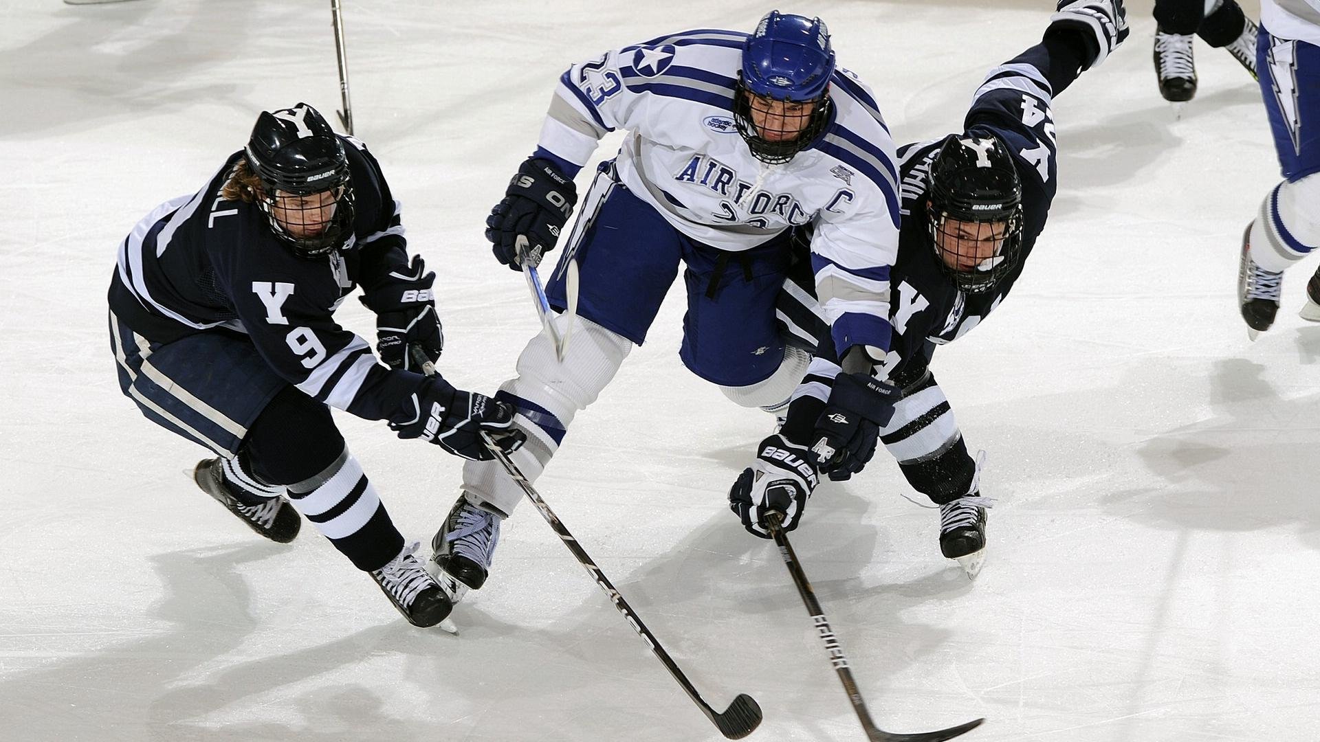 赛道上的双重震撼，哈斯车队碾压红牛二队，阿隆索刷新不朽纪录